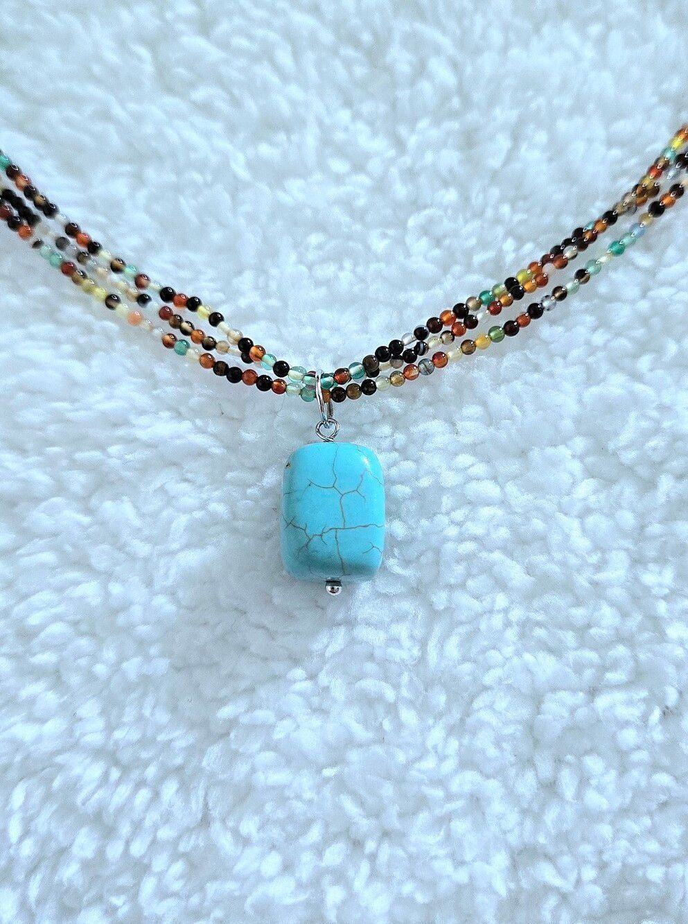 Triple3️⃣ Strand Glass🪟 Bead Necklace with Turquouise🩵 Pendant - Picture 8 of 16